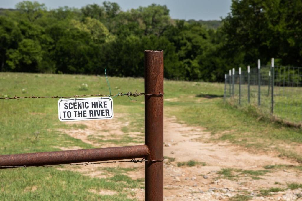 Stay On A 350-Acre Cattle Ranch! Brazos River! Tubing! Petting Zoo! Weatherford Exterior foto