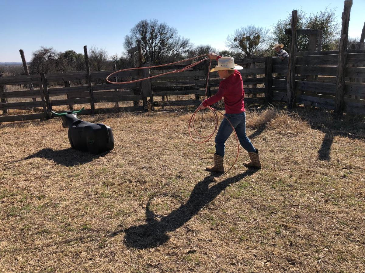 Stay On A 350-Acre Cattle Ranch! Brazos River! Tubing! Petting Zoo! Weatherford Exterior foto
