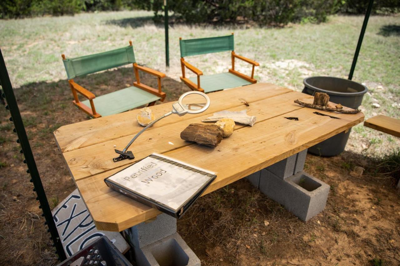 Stay On A 350-Acre Cattle Ranch! Brazos River! Tubing! Petting Zoo! Weatherford Exterior foto