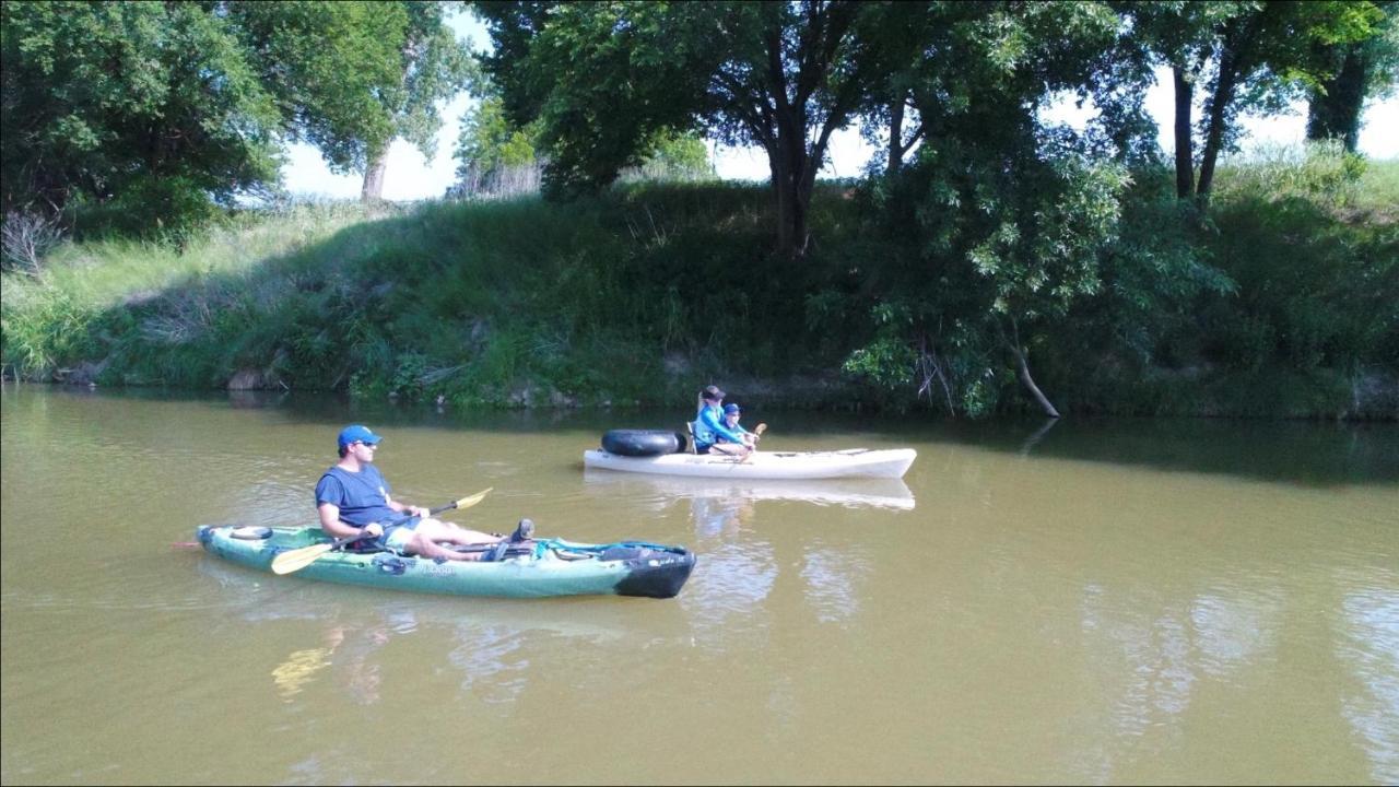 Stay On A 350-Acre Cattle Ranch! Brazos River! Tubing! Petting Zoo! Weatherford Exterior foto
