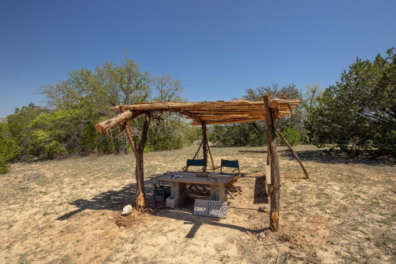 Stay On A 350-Acre Cattle Ranch! Brazos River! Tubing! Petting Zoo! Weatherford Exterior foto