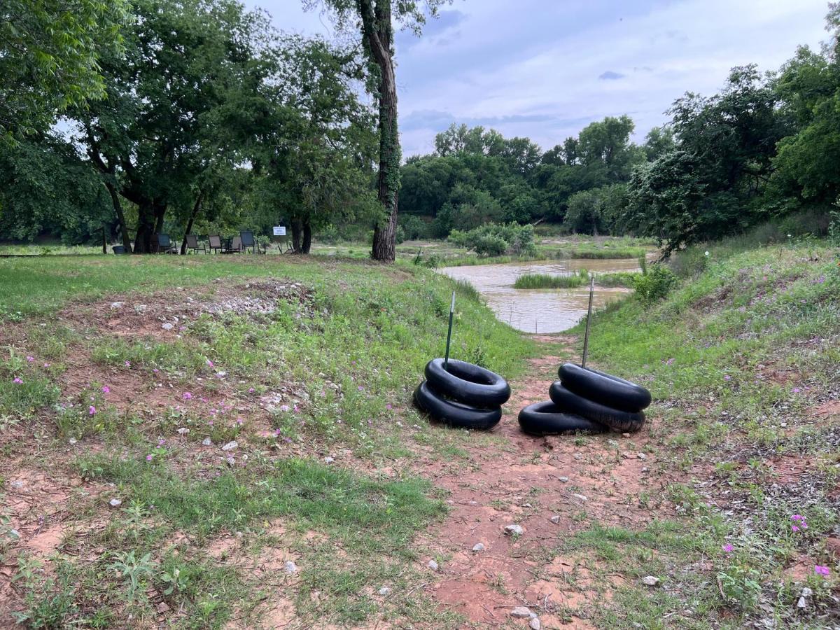 Stay On A 350-Acre Cattle Ranch! Brazos River! Tubing! Petting Zoo! Weatherford Exterior foto